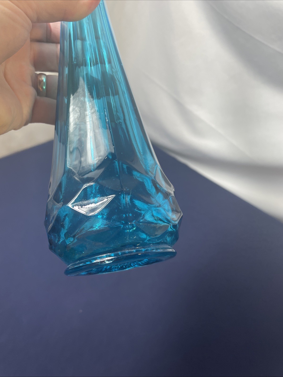 Vintage L.E. Smith Glass 15″ Paneled Swung Vase Peacock Blue Excellent!