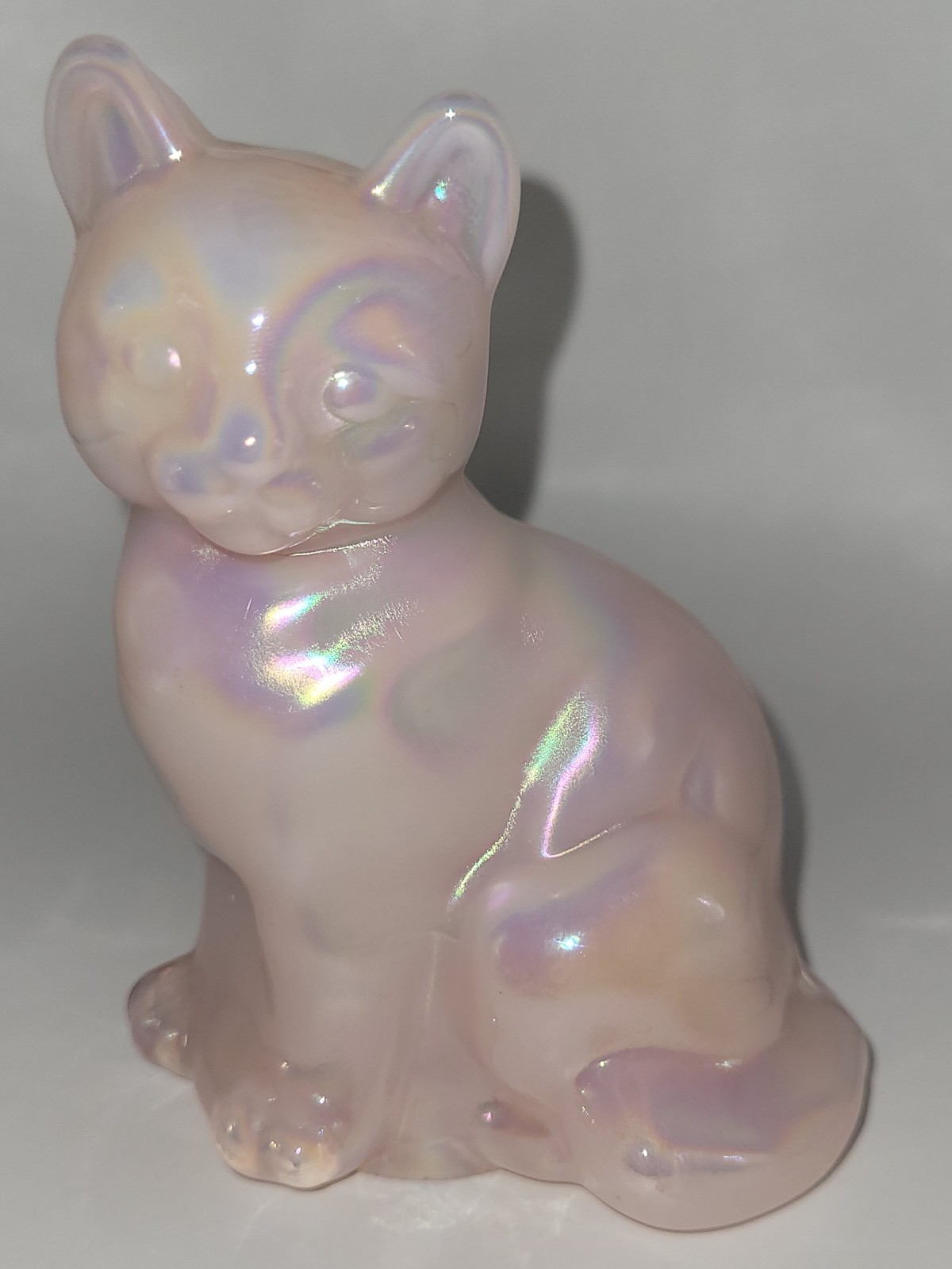 Vintage Fenton Pink Opalescent Glass Sitting Cat Figurine Iridescent Carnival