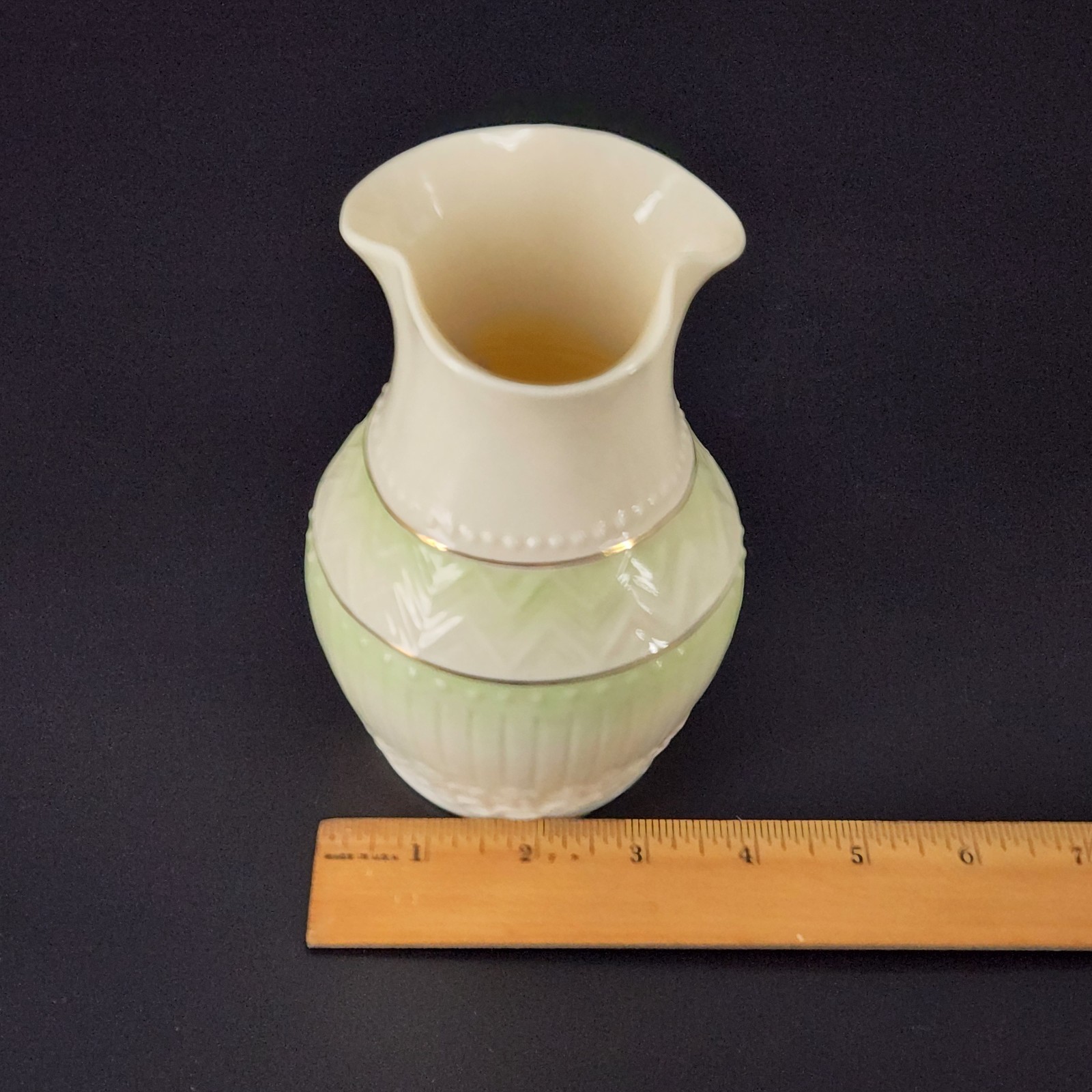 Vtg Belleek Colonial Green Accent Vase 6″T 6th Mark 1965-1980 Ivory Parian China