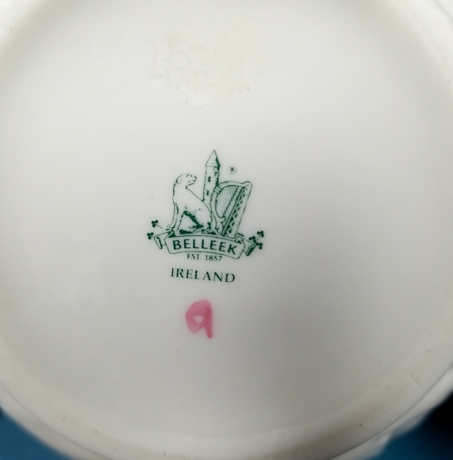 VTG 5.5″ Belleek Ireland Handmade Parian China Pineapple Vase Purple Thistle