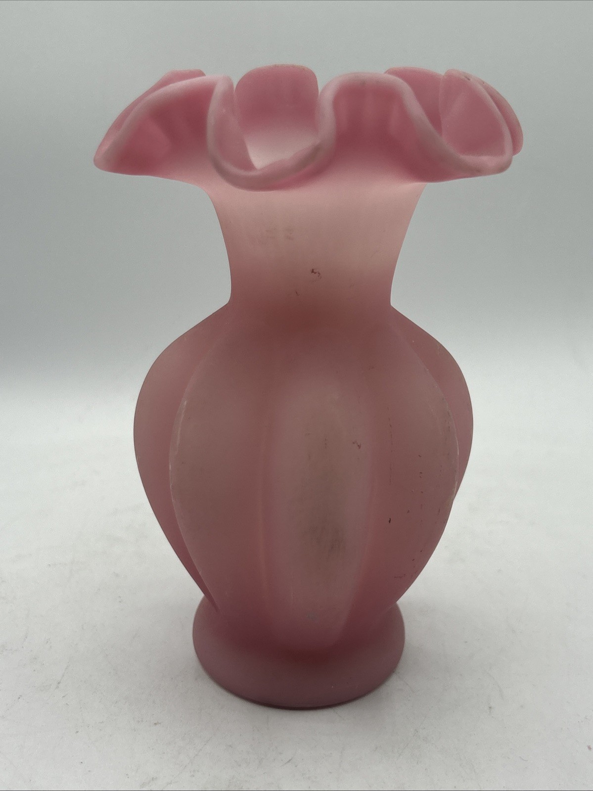 Fenton Art Glass Rose Satin Ruffled Melon Vase 1970’s Vintage 6″ tall Pink Matte