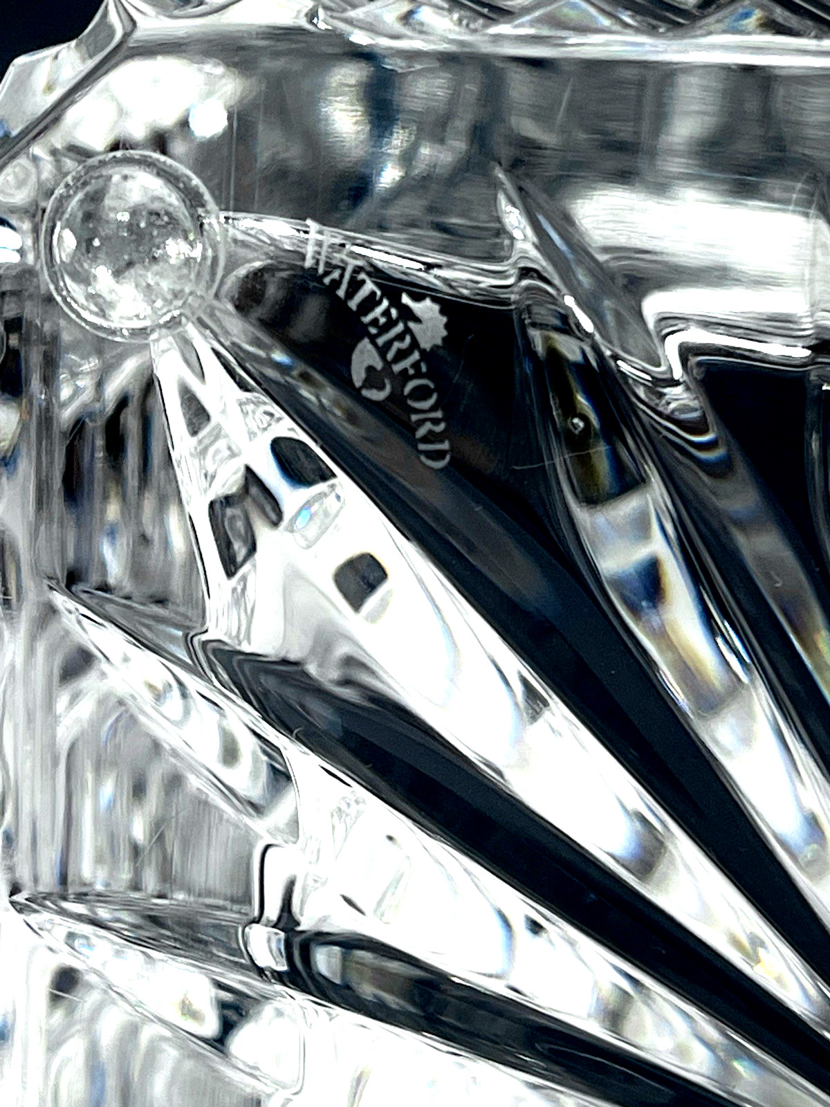HOUSE of WATERFORD CRYSTAL MASTER CUTTER 12″ SQUARE VASE ~ MADE IN IRELAND