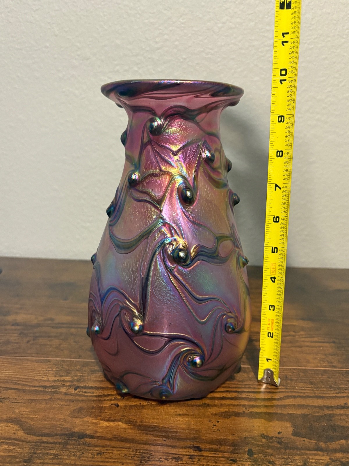 Bohemian Purple Iridescent 9.75″H Pulled Trellis Pattern & Prunts Art Glas Vase