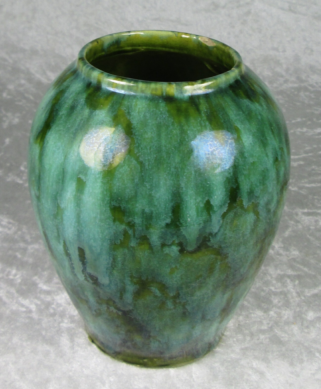 Brush McCoy Green Blue Drip Glaze 050 Vase 6-1/8 inches Tall 5 inch Diameter