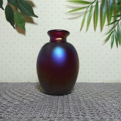 Iridescent Art Glass 5.5″ Vase Oil Slick Rainbow Hand Blown Studio Glass Signed