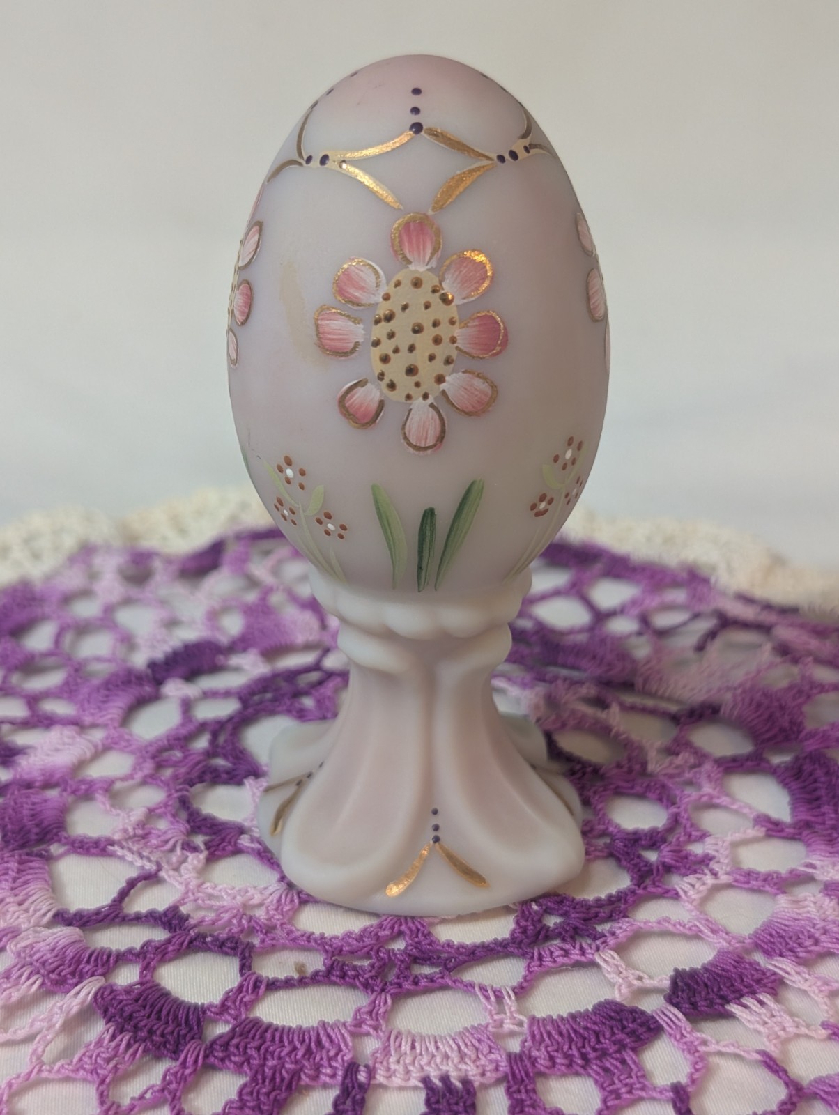 Fenton Glass Pink Satin Rosalene 4″ Egg Limited Edition No 681/950 Hand Painted