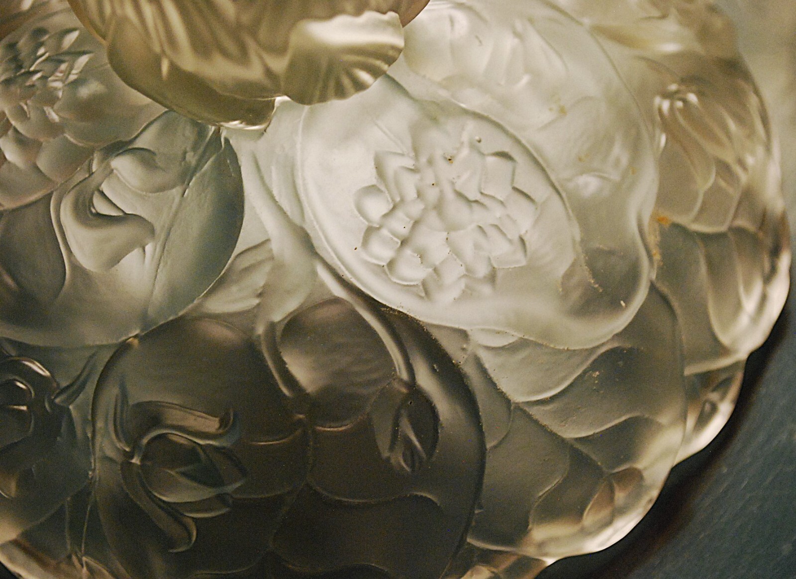 Vtg Set 2 FENTON Clear ‘WATER LILY CRYSTAL VELVET’ Single Light Candle Holders