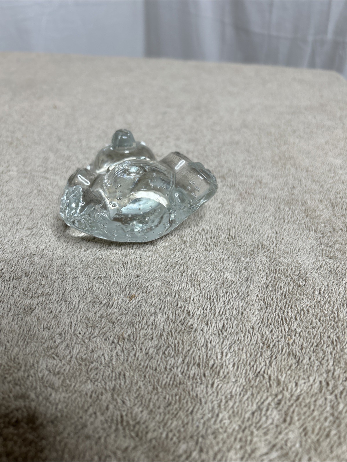 Vintage Clear Glass Sitting Teddy Bear Paperweight Art Glass 3.5″ 001-703