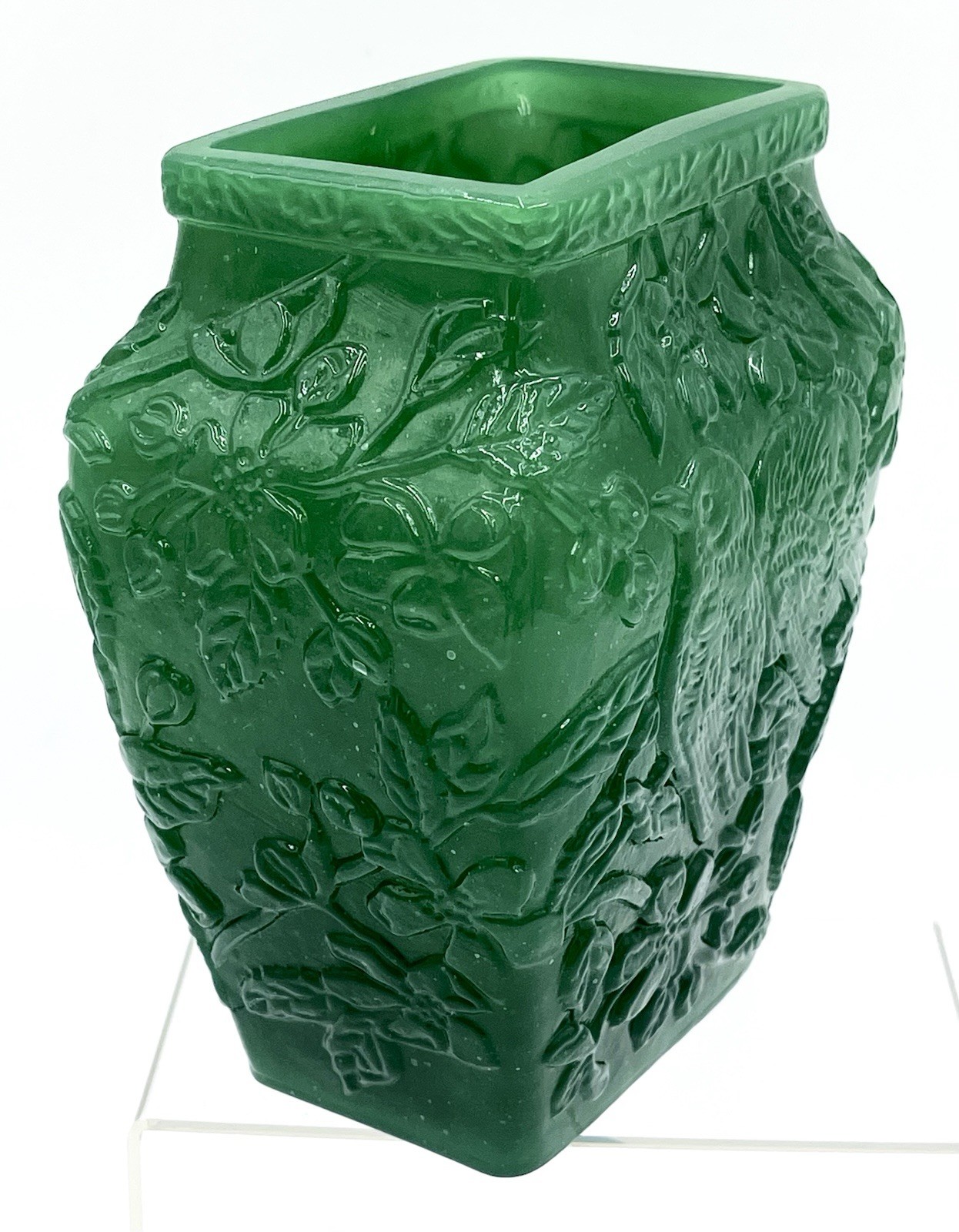 Lenox Imperial Glass Jade Chickadee Vase 6 3/8” Tall Opaque With Shiny Finish