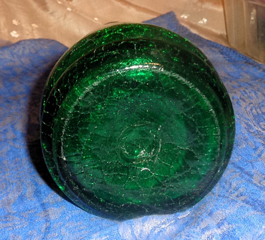 VTG Green Crackle Glass Vase, Art Glass, 11.5 inches tall Hand blown in the 60s