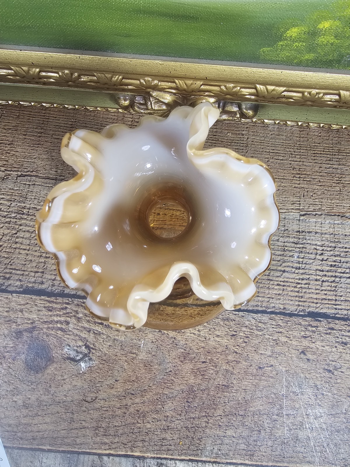 VTG 1980s Fenton Cameo Ruffled Top Opalescent Art Glass Vase,6.5″