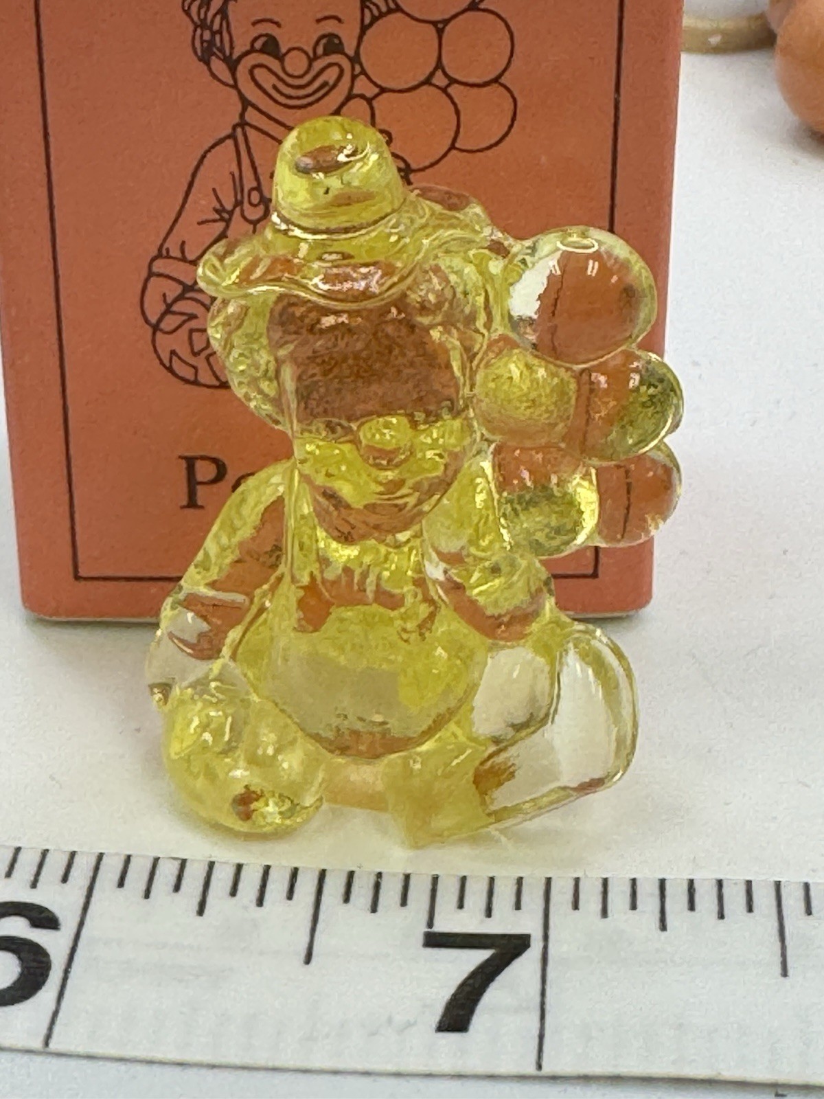 MOSSER GLASS 1-5/8″ “PEE WEE”THE BALLOON CLOWN PEWTER GLASS “R” QR4
