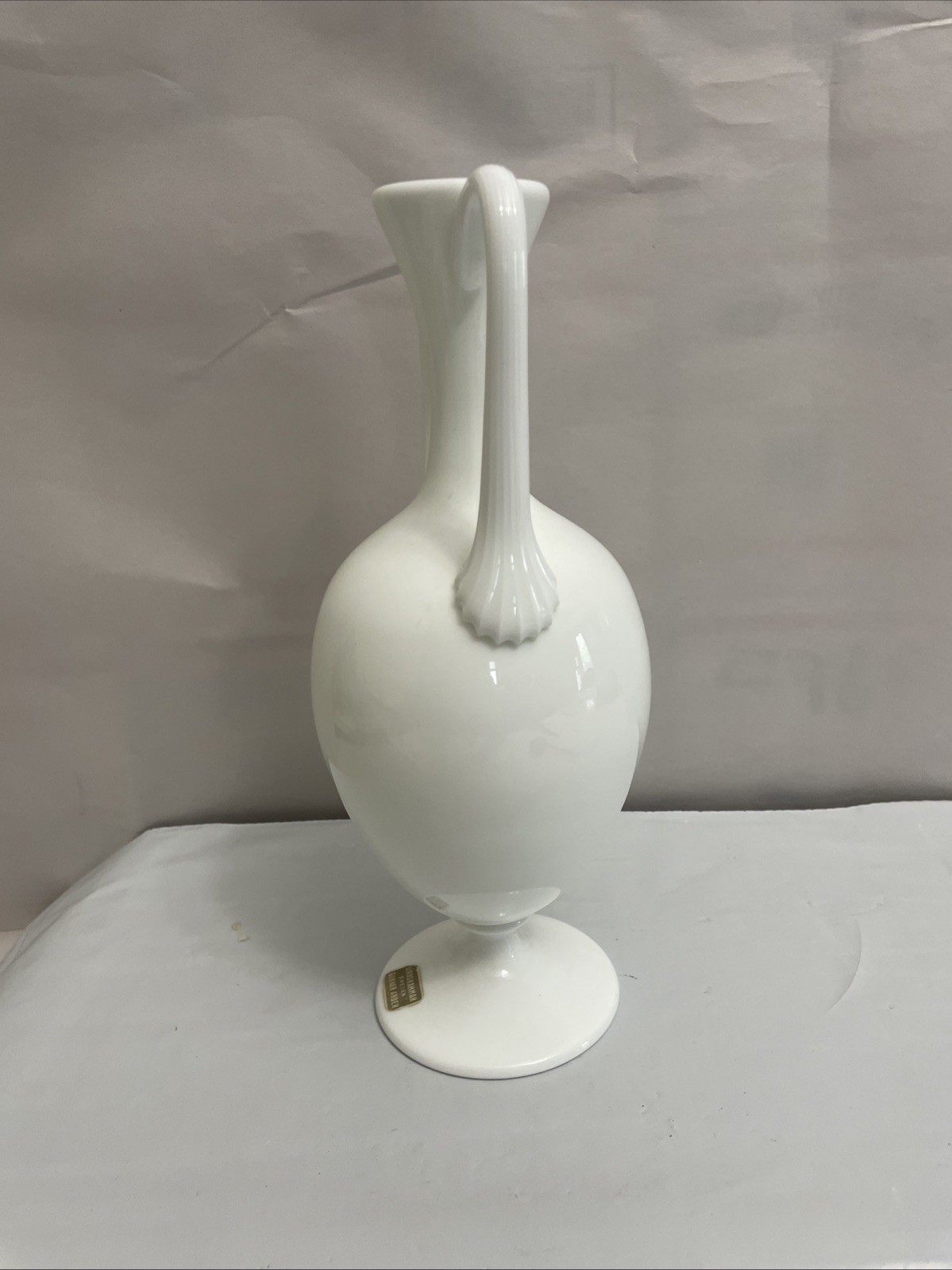 Gunnar Ander Lindshammar White Glass Vase 9.75”T