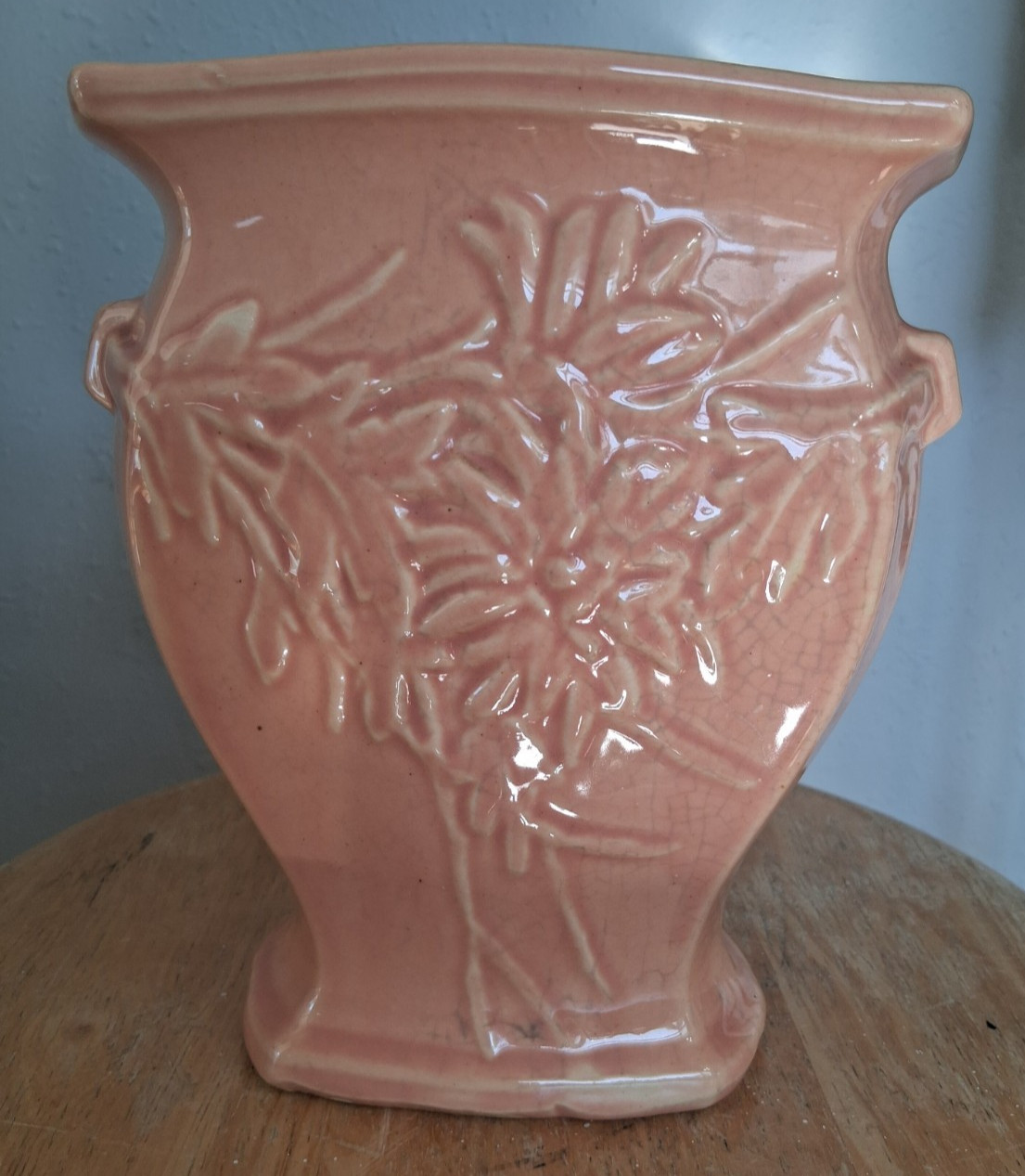 McCoy 1940s Coral Pink Embossed Floral Art Pottery Vase 7 1/4″X6 1/2″ USA