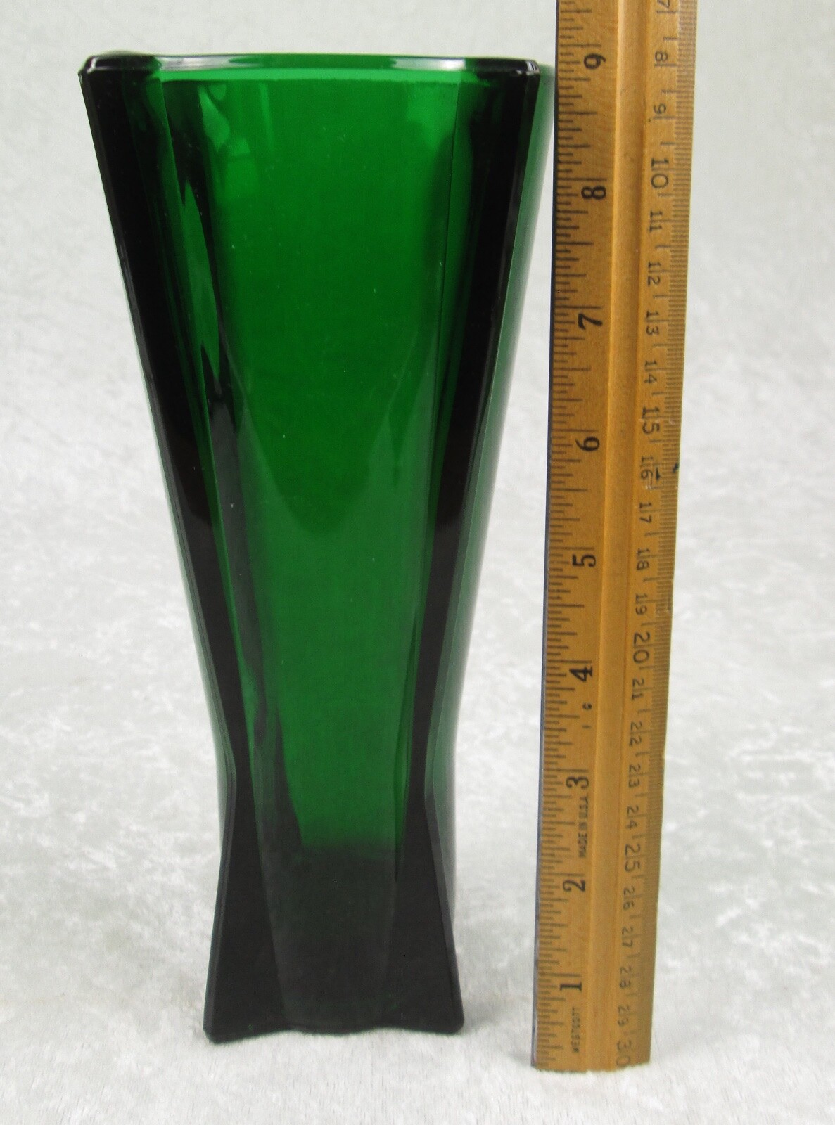 Anchor Hocking Emerald Green Glass Rocket Ship Vase Mid Century Modern 8-3/4in T