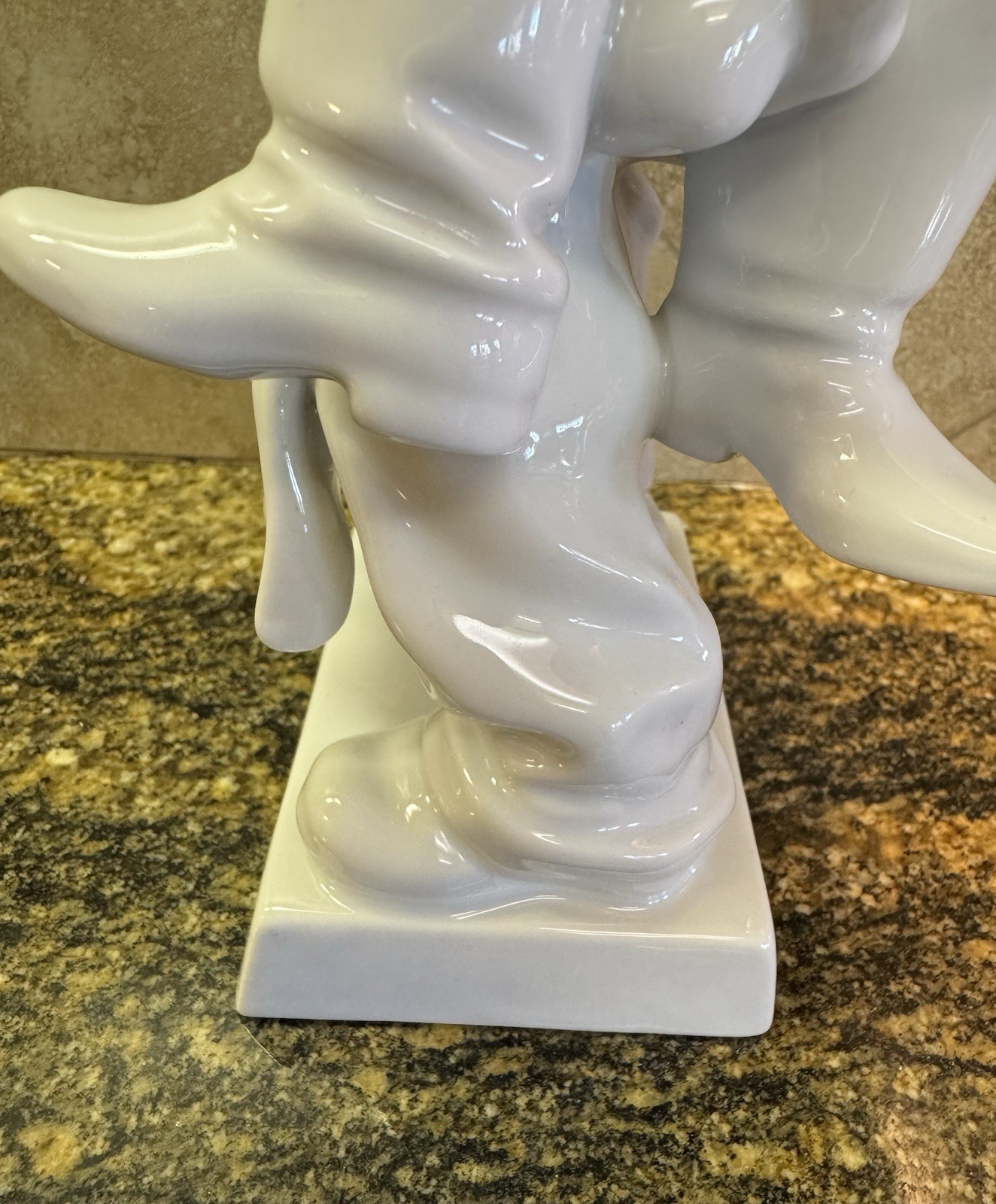 Rare Vtg HEREND Hungary Blanc De Chine 7.5” “ Shoemaker Boy With Boots” # 5493
