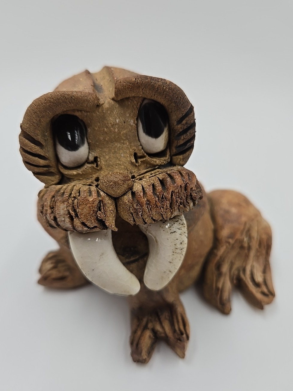 Max Hindt Clay Pottery Walrus Figurine Artist Signed 1970’s 4″ x 3 3/4″ Retro