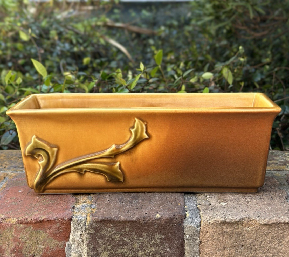 ROSEVILLE POTTERY 10.5″ WINDOW BOX IN EXPERIMENTAL GLAZE WITH ORIGINAL LABEL