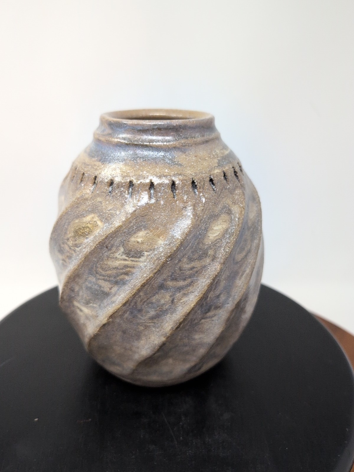 Studio Pottery Signed Vase Beautiful Glaze Signed CYR 6.5″ Tall