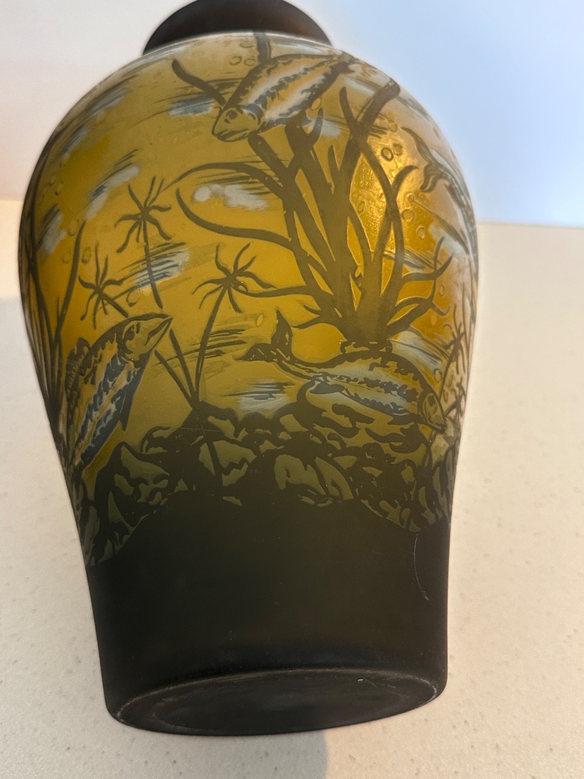 LARGE GALLE STYLE VINTAGE ART NOUVEAU CAMEO VASE FISH SEASCAPE 12” Glass Etched