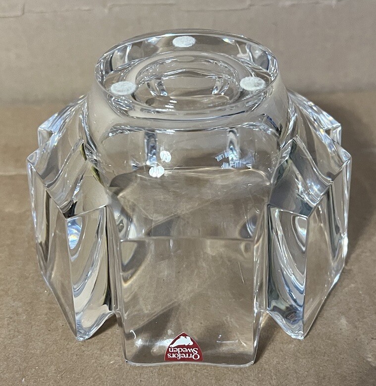 Vntg Signed Orrefors Crystal Glass Sweden 6 Panel Scalloped Top Design Bowl Vase