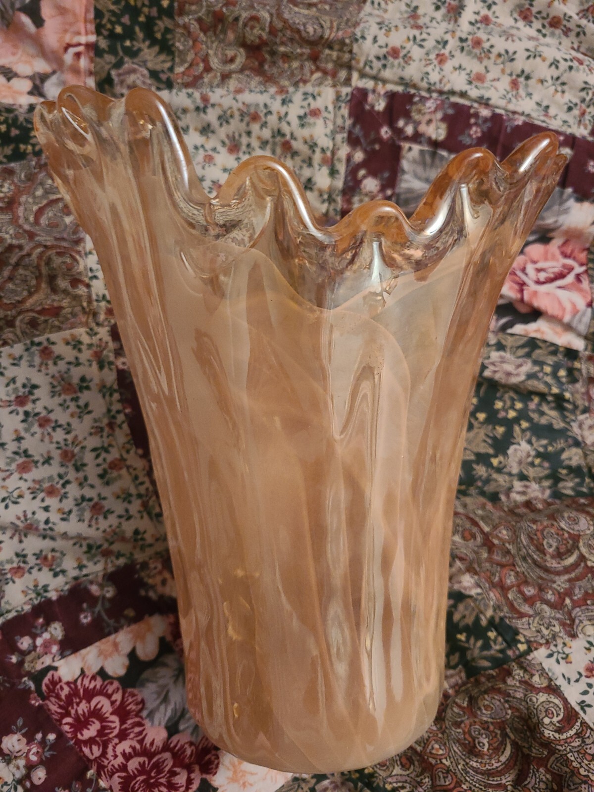 Absolutely Beautiful Vintage Murano Vase-Peach White Swirl -Finger Edge 7”