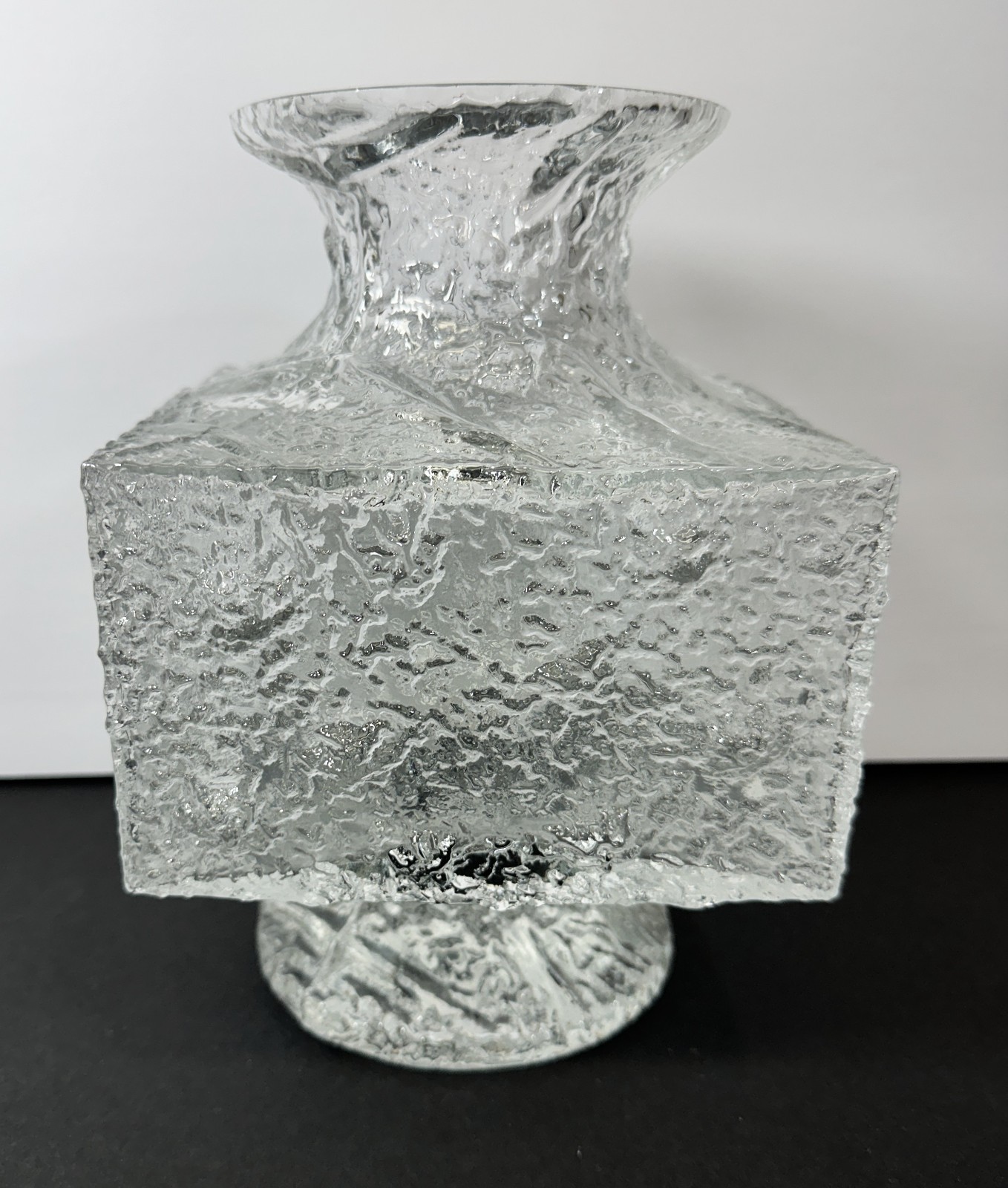 1960 Iittala Glass Finland Timo Sarpaneva Crassus Vase 9″ Brutalist Sculpture