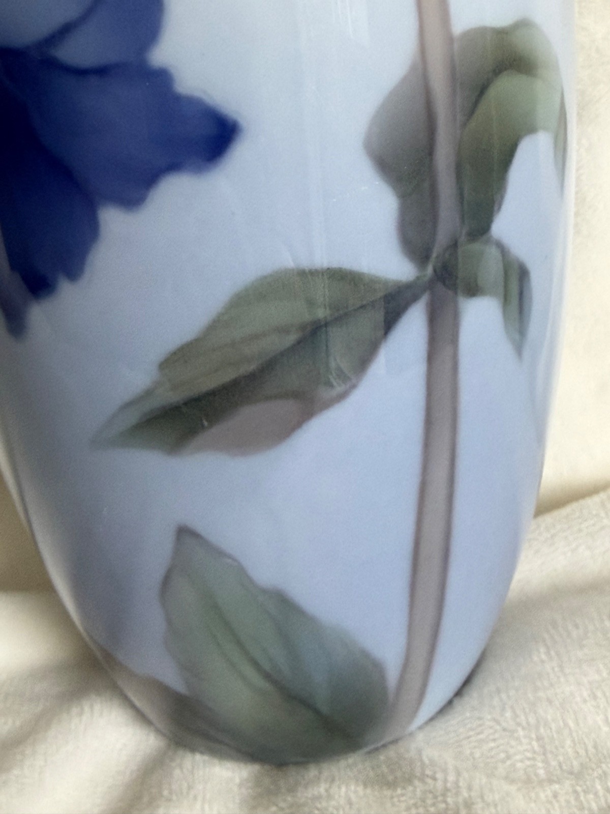 Vintage 1968 Royal Copenhagen Vase 1910/234 First Quality Hand Painted Denmark