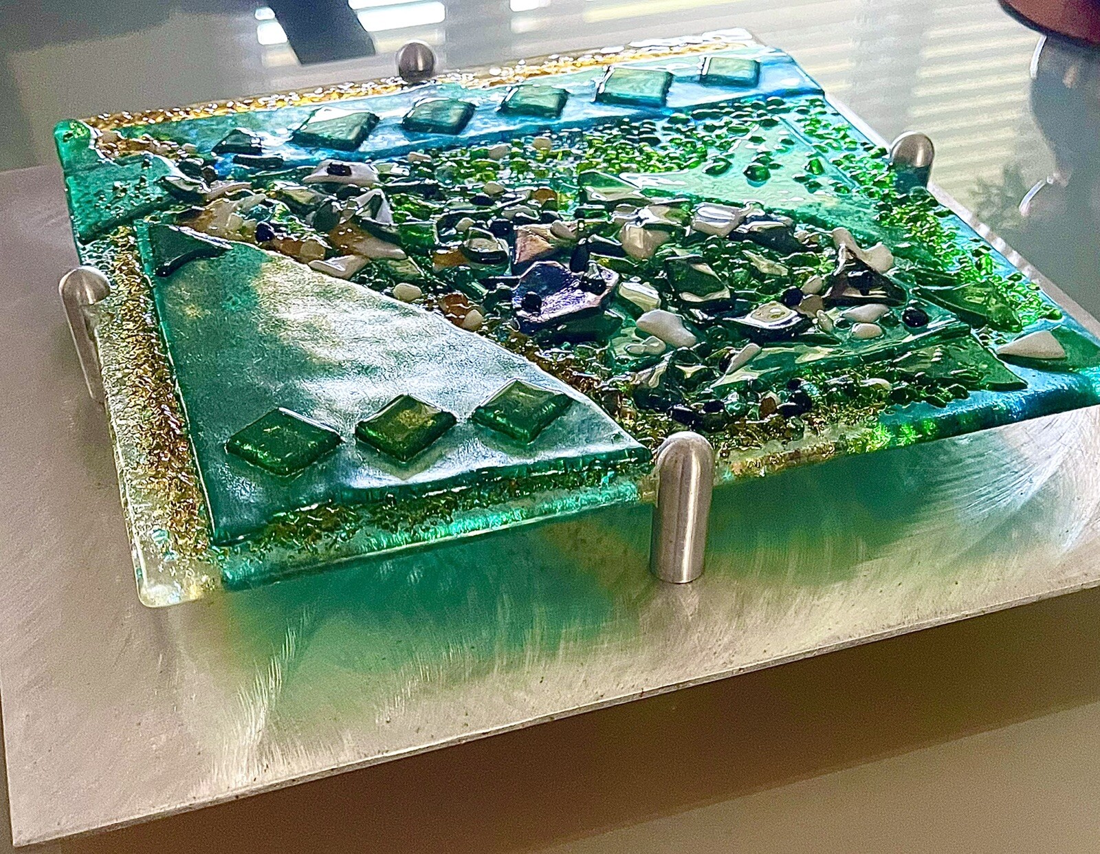EXCELLENT UNIQUE MODERN ABSTRACT GLASS & ALUMINUM WALL SCULPTURE BY K DAHL