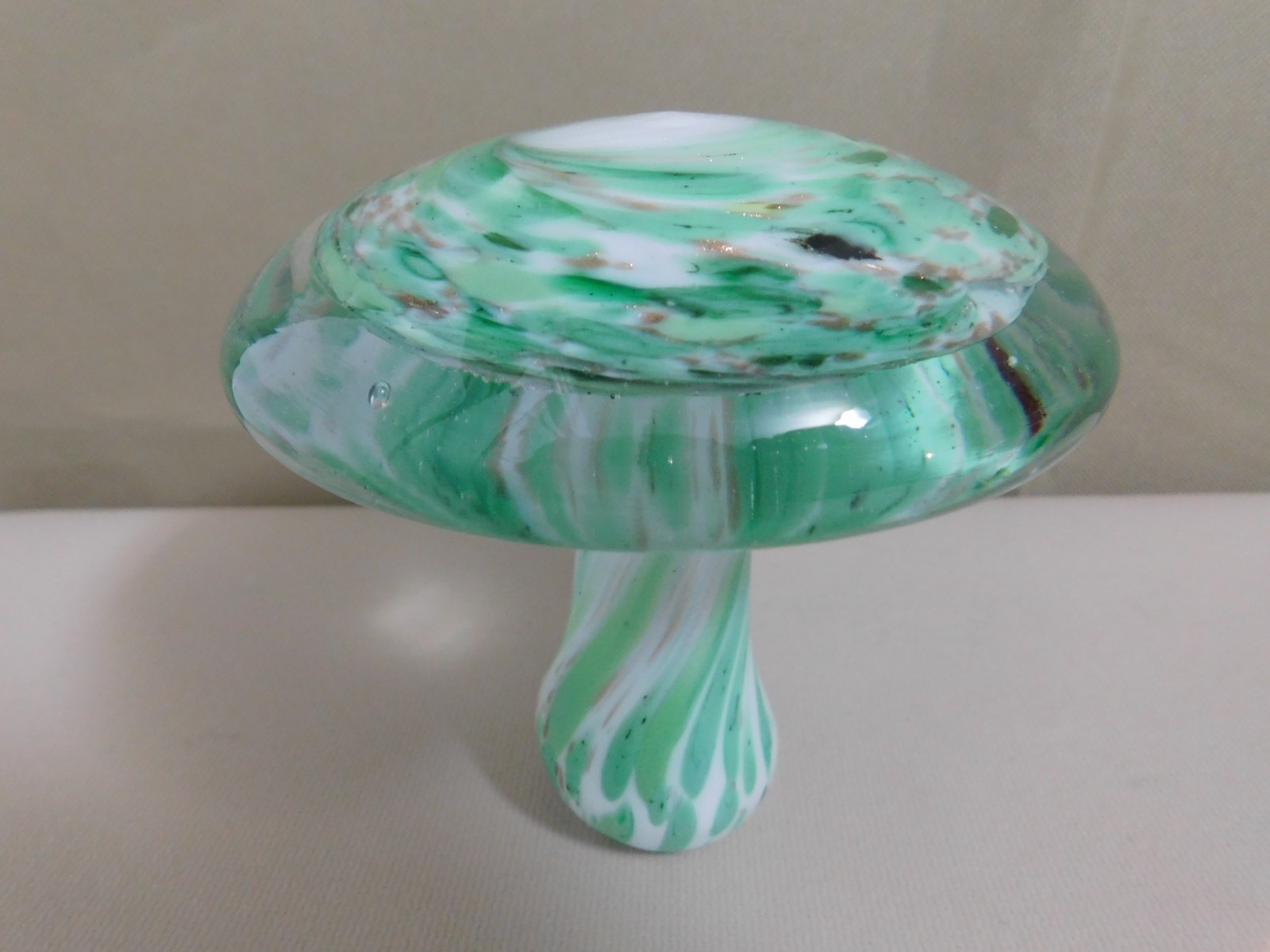 Vintage Glass Clear Green & White Mushroom Toadstool Paperweight 4”