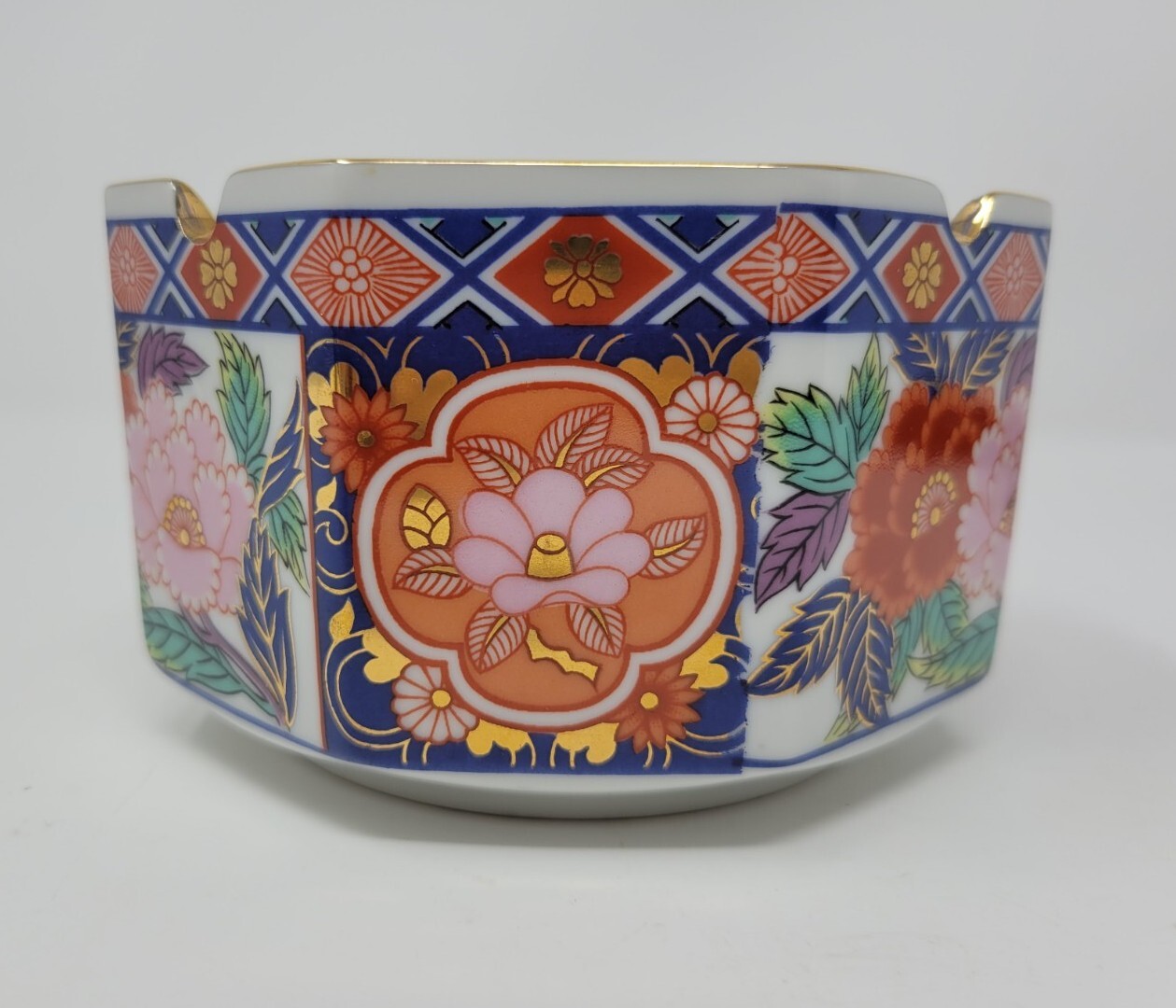 Imari Fine China Porcelain Floral Bowl Ashtray Gold Trim 3″ Tall EUC Vintage