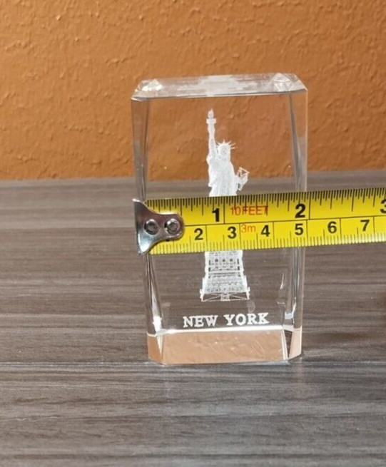 New York Statue of Liberty 3D Laser Crystal Block Paperweight Souvenir