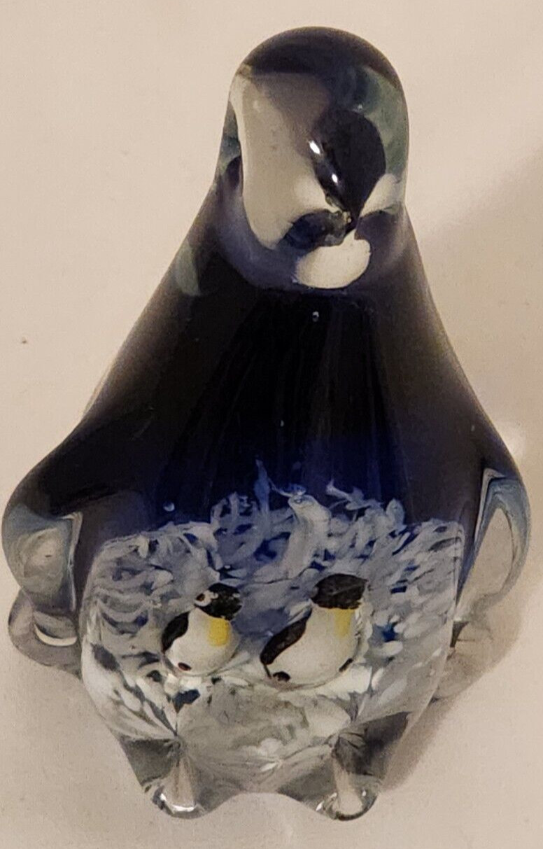 Murano Style Penquin W/ 2 Chicks Paperweight Italian Hand Blown Art Glass 5″