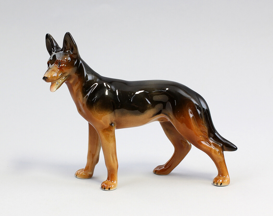 9942272-ds Porcelain Figurine Wagner & Apel German Shepherd Dog 4 5/16×5 1/2in