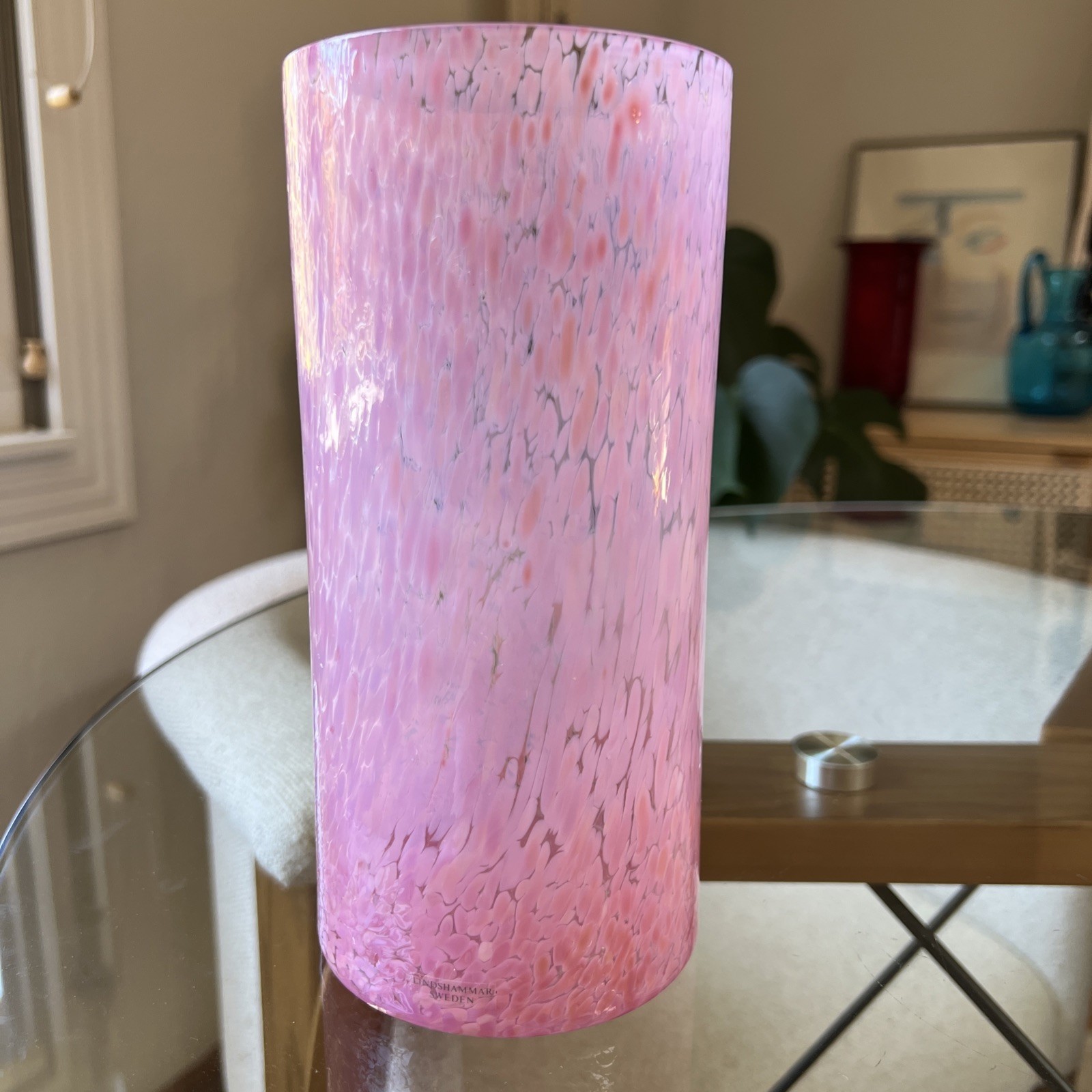 Lindshammer Sweden Pink Mottled Glass Vase 8″ Original Sticker, 1960s Bernadotte