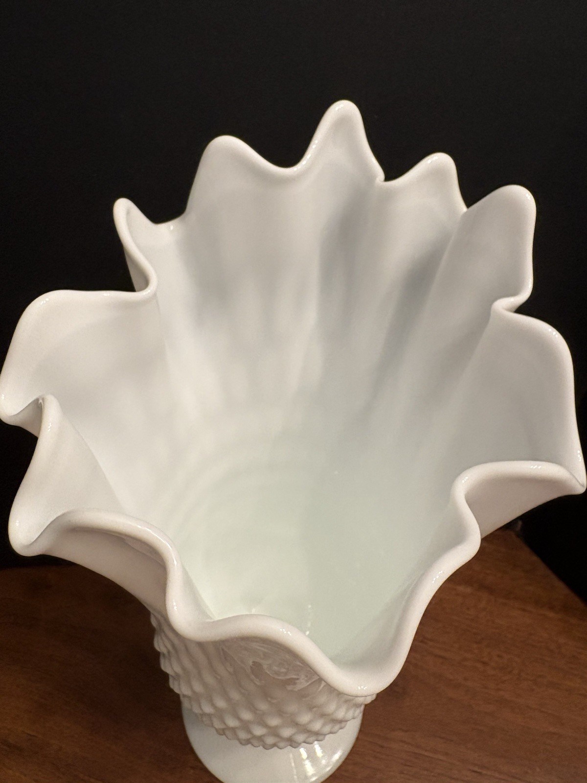 12″ Fenton Milk Vase Whitev Hobnail Handkerchief Swung Vase
