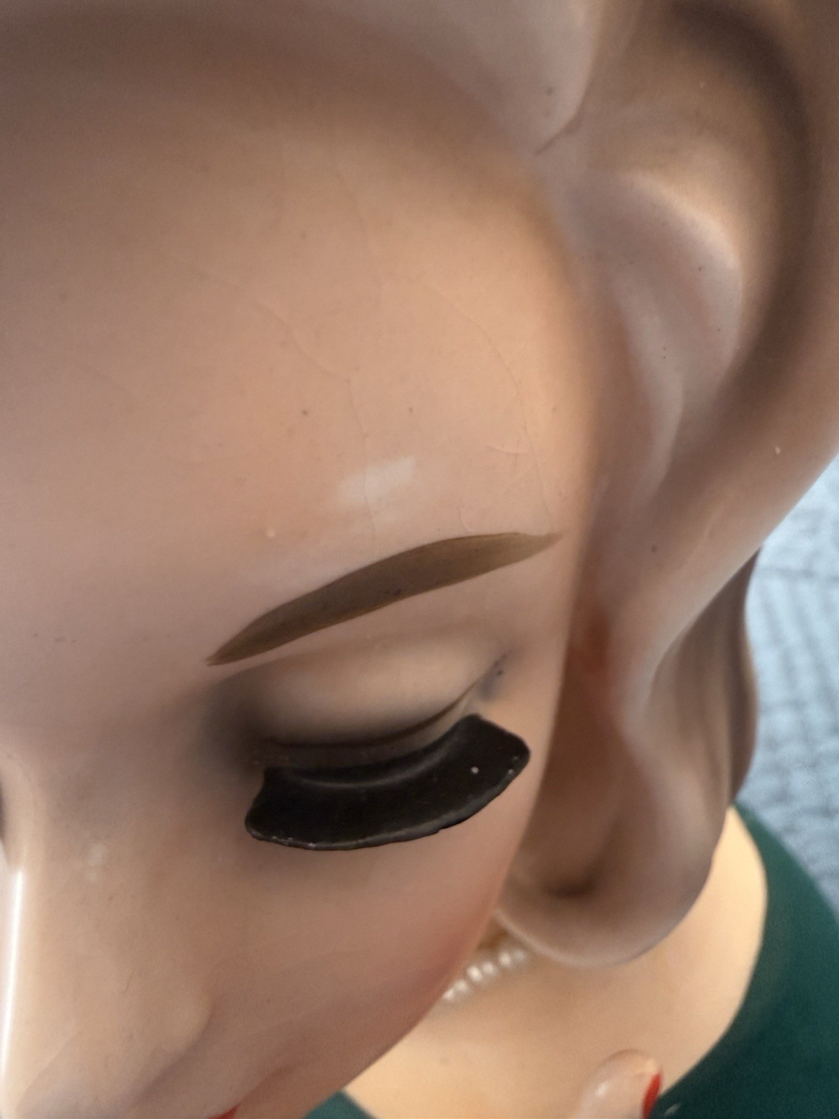 Trimont Lady Head Vase 7”