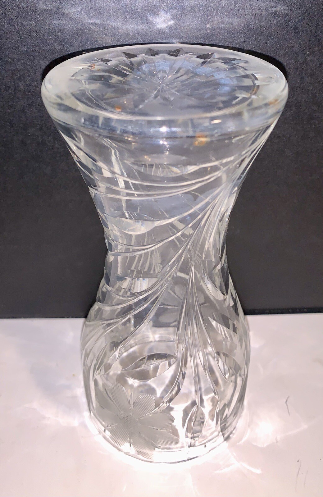 Antique American Brilliant Cut Glass Daisy Corset Hourglass Vase 6″