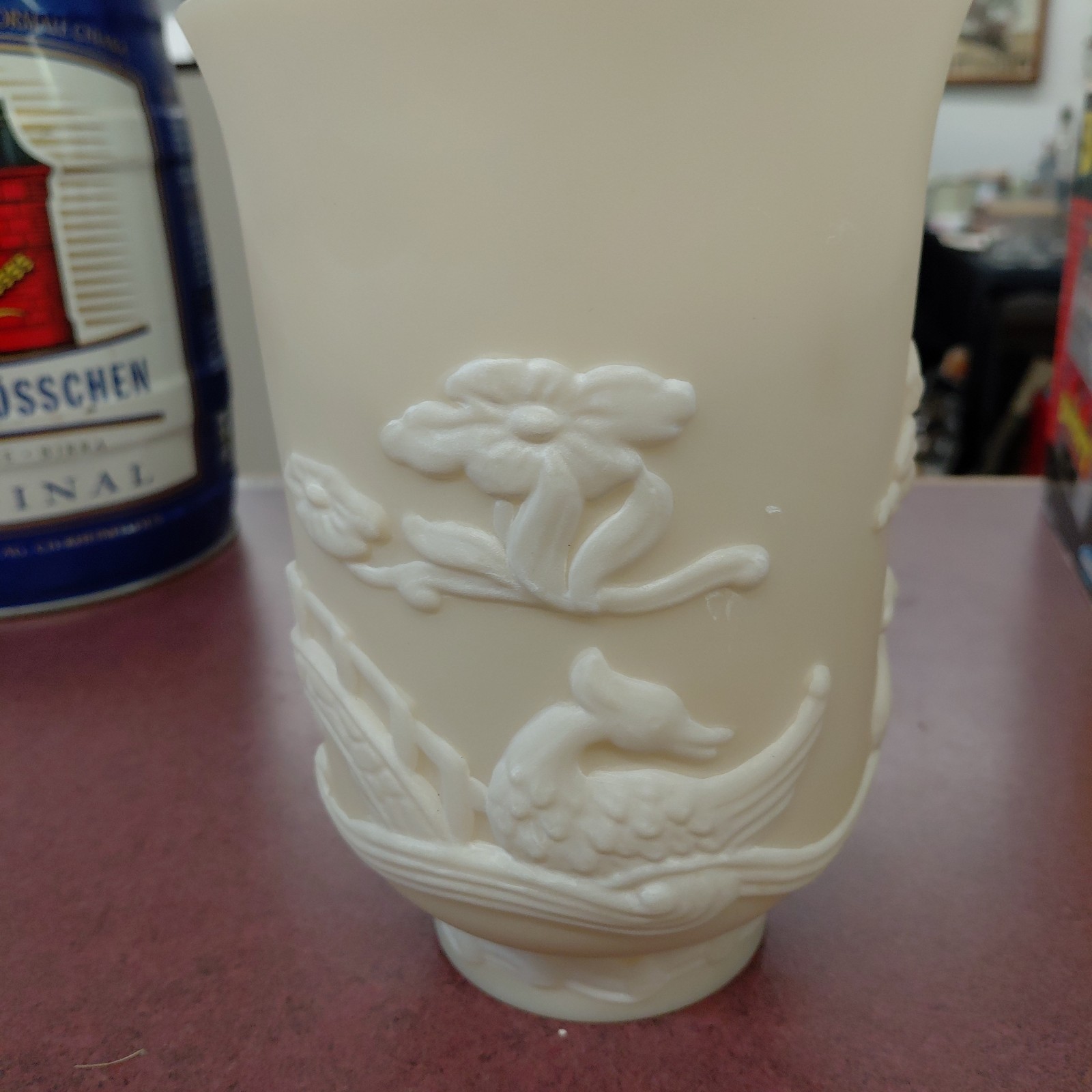 vintage Fenton Burmese Glass Empress Vase