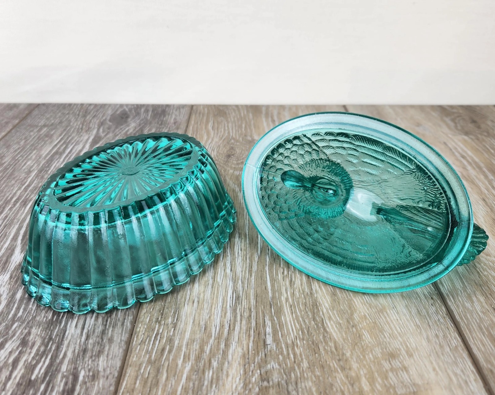 Teal Blue Glass Rooster on Nest Candy Dish – Chicken on Basket Dish 5.5”