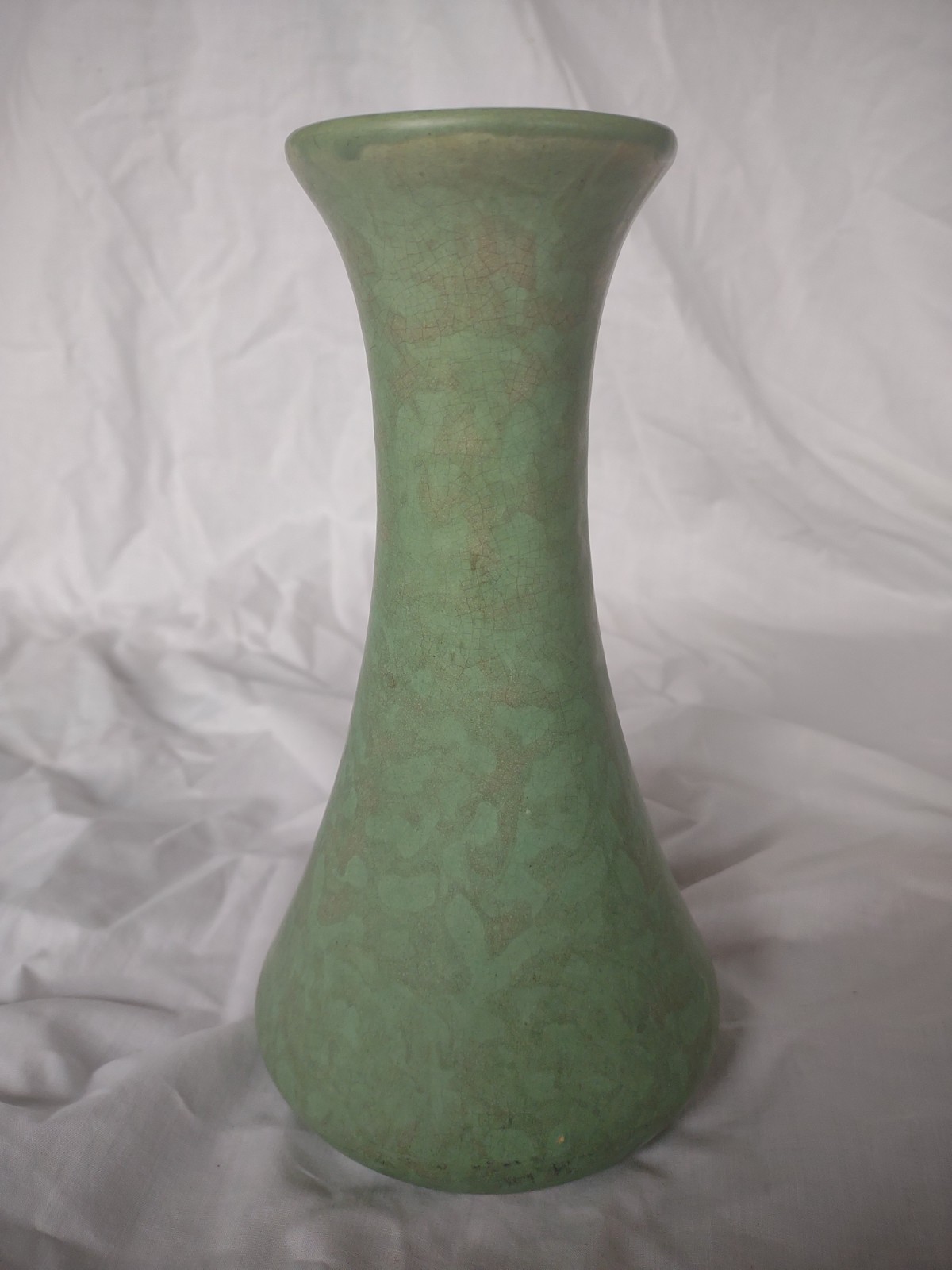 Brush McCoy Vase Vellum Mottled