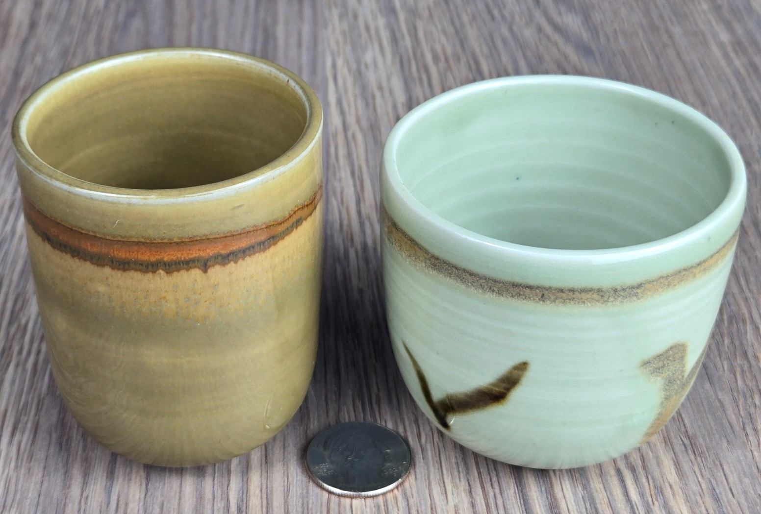2x Alan Vigland modernist studio pottery cups or small bowls, Michigan potter