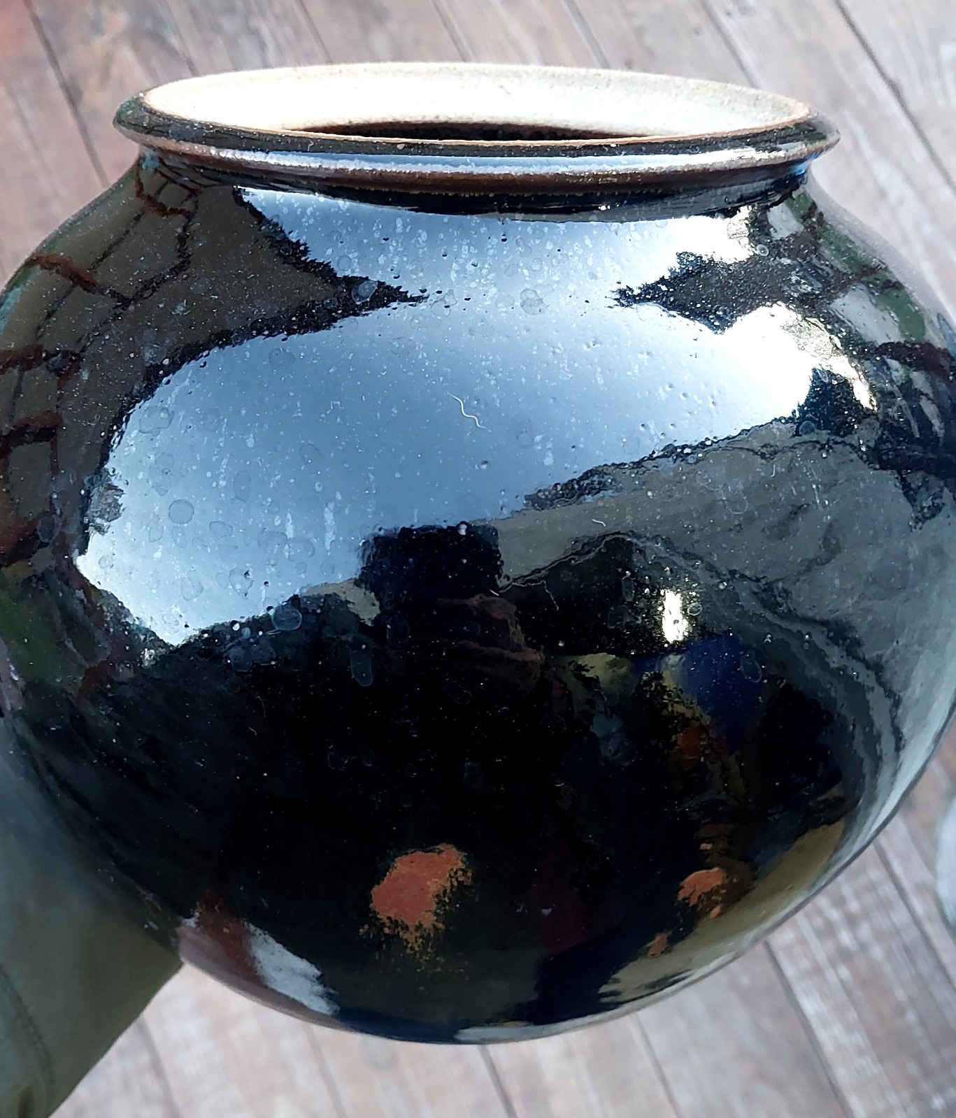 Tenmoku Glazed Stoneware Lidded Ginger Jar/ Urn . Artist Signed