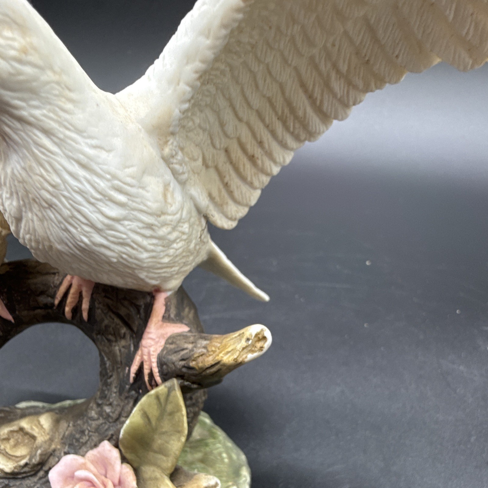 Wallington Collection dove couple resin figurine, floral roses, 3D, 9 in, Taiwan