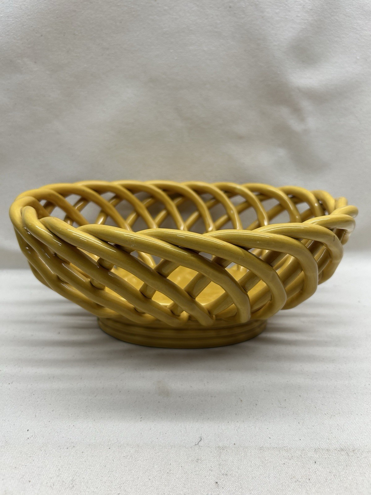 Vintage Four Corner Yellow Ceramic Woven Lattice Oval Fruit / Bread Basket