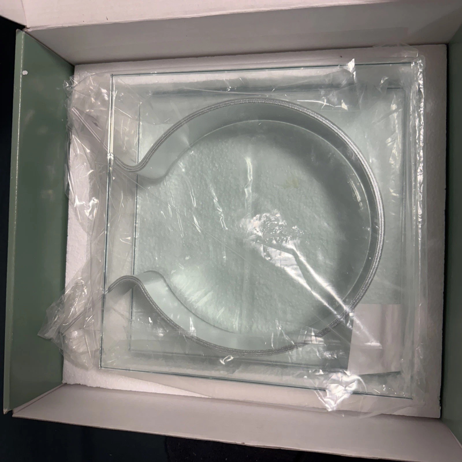 Peter Hewitt for MOMA 9” Large Ribbon Vase – Museum Of Modern Art – Glass NIB