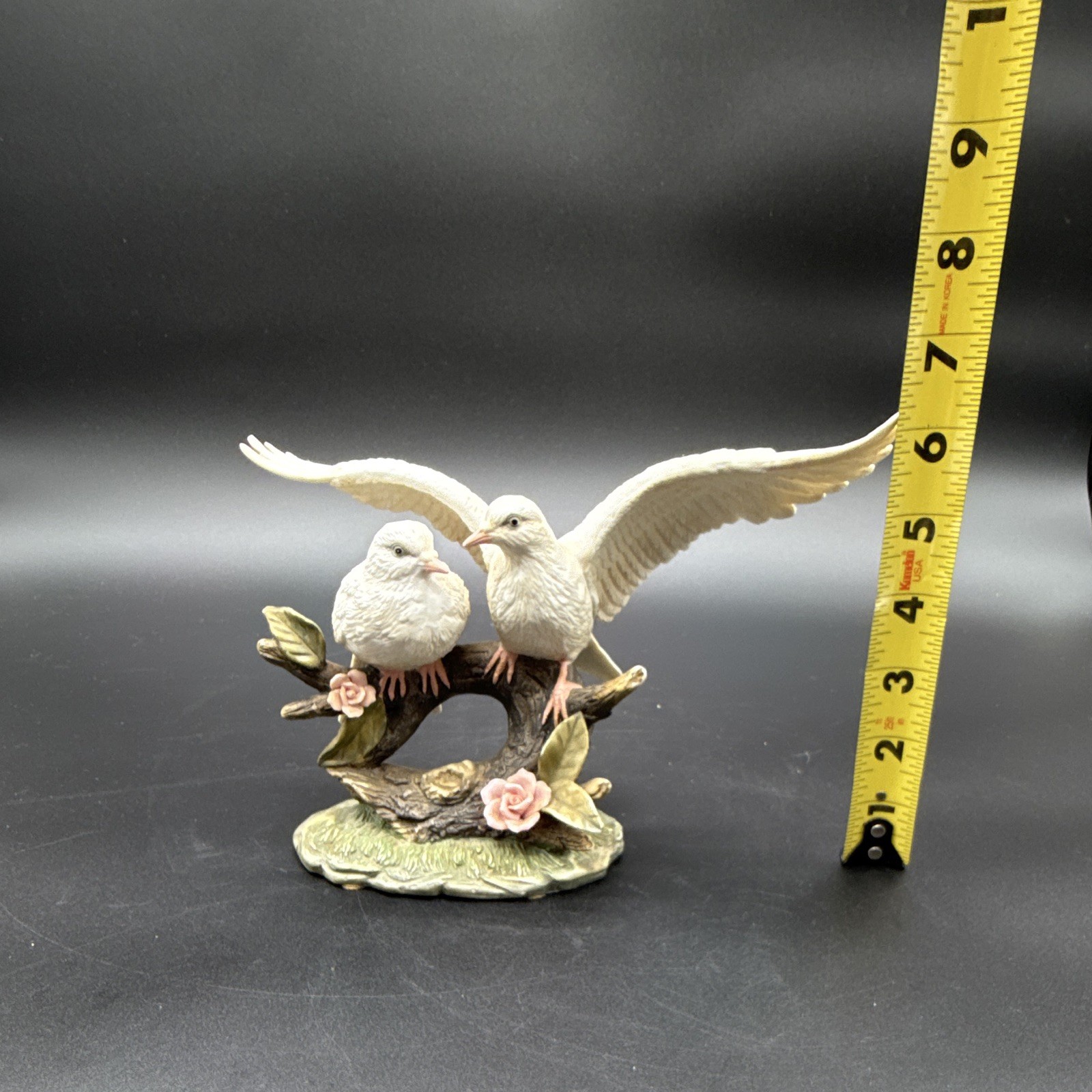 Wallington Collection dove couple resin figurine, floral roses, 3D, 9 in, Taiwan