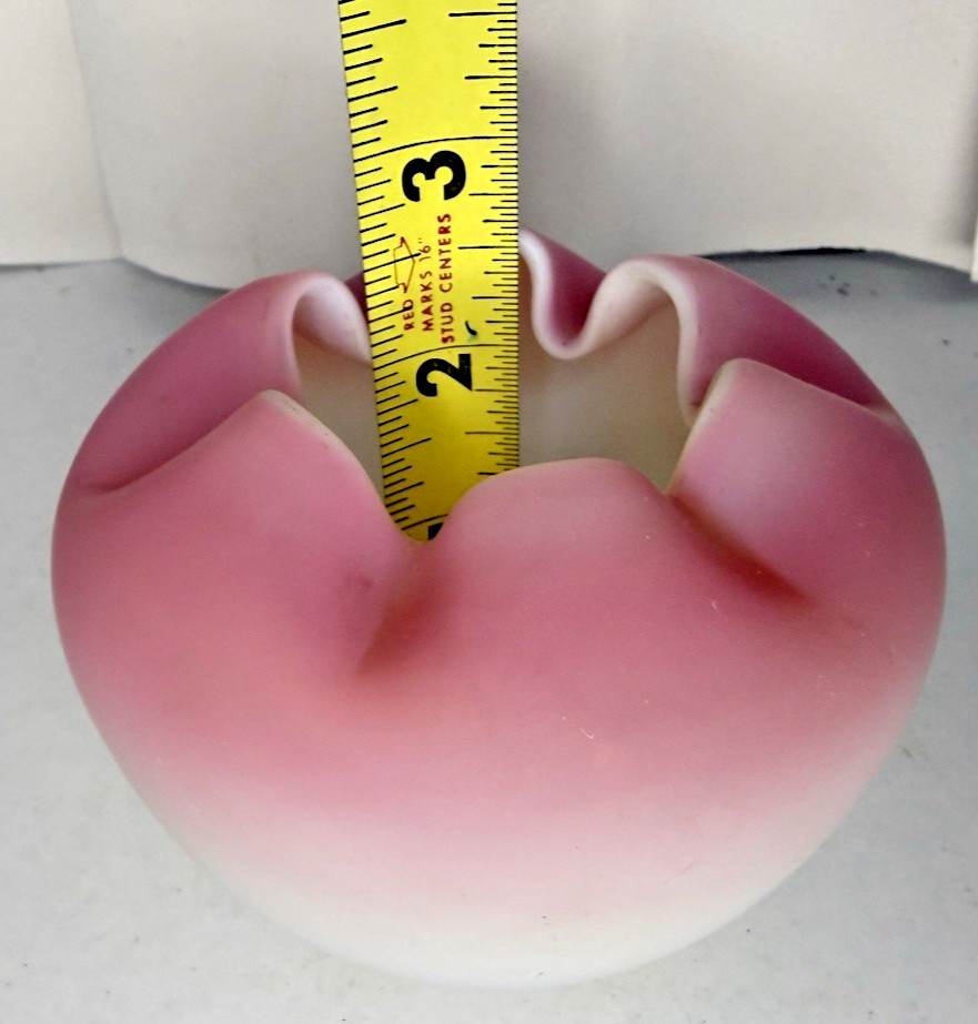 Vintage Rose Bowl Vase Pink White Ombre Pinched 3″