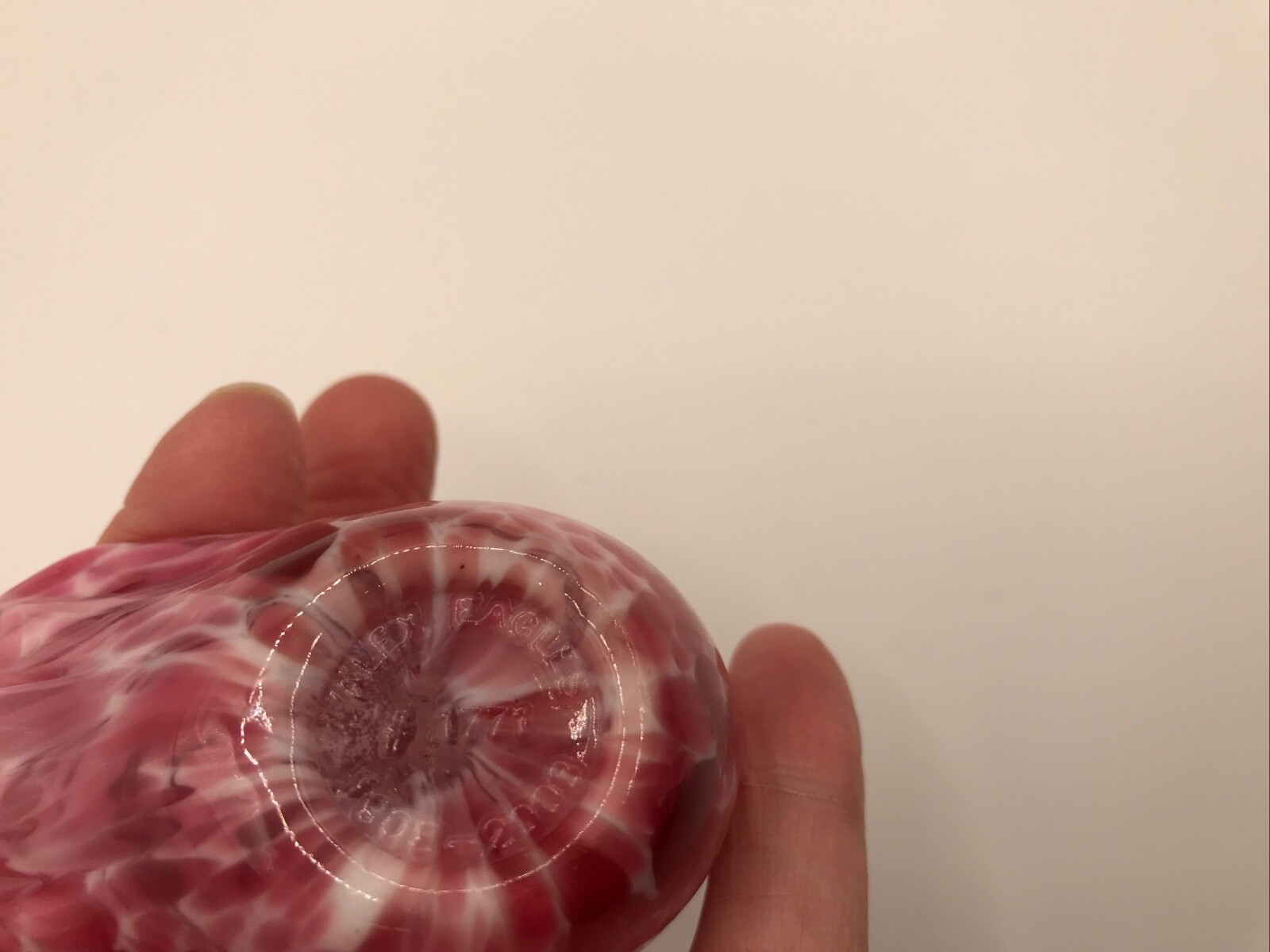 Glass Bird Paperweight Pink Marbled Swirl Rare Signed Alex Eagles 2.25” x 4”