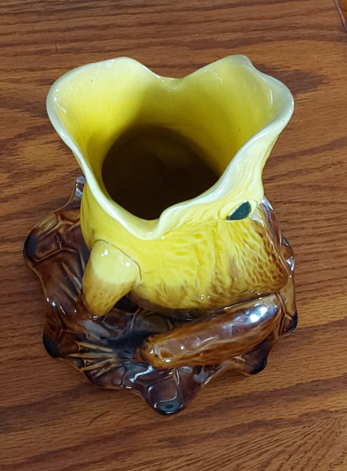 Unique Yellow Croaking Frog on Brown Lilly Pad Vintage Pottery Vase